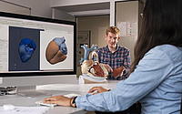 Das Forscherteam der Arbeitsgruppe Herzmodellierung von Dr. Axel Loewe erstellt Computermodelle des menschlichen Herzens.